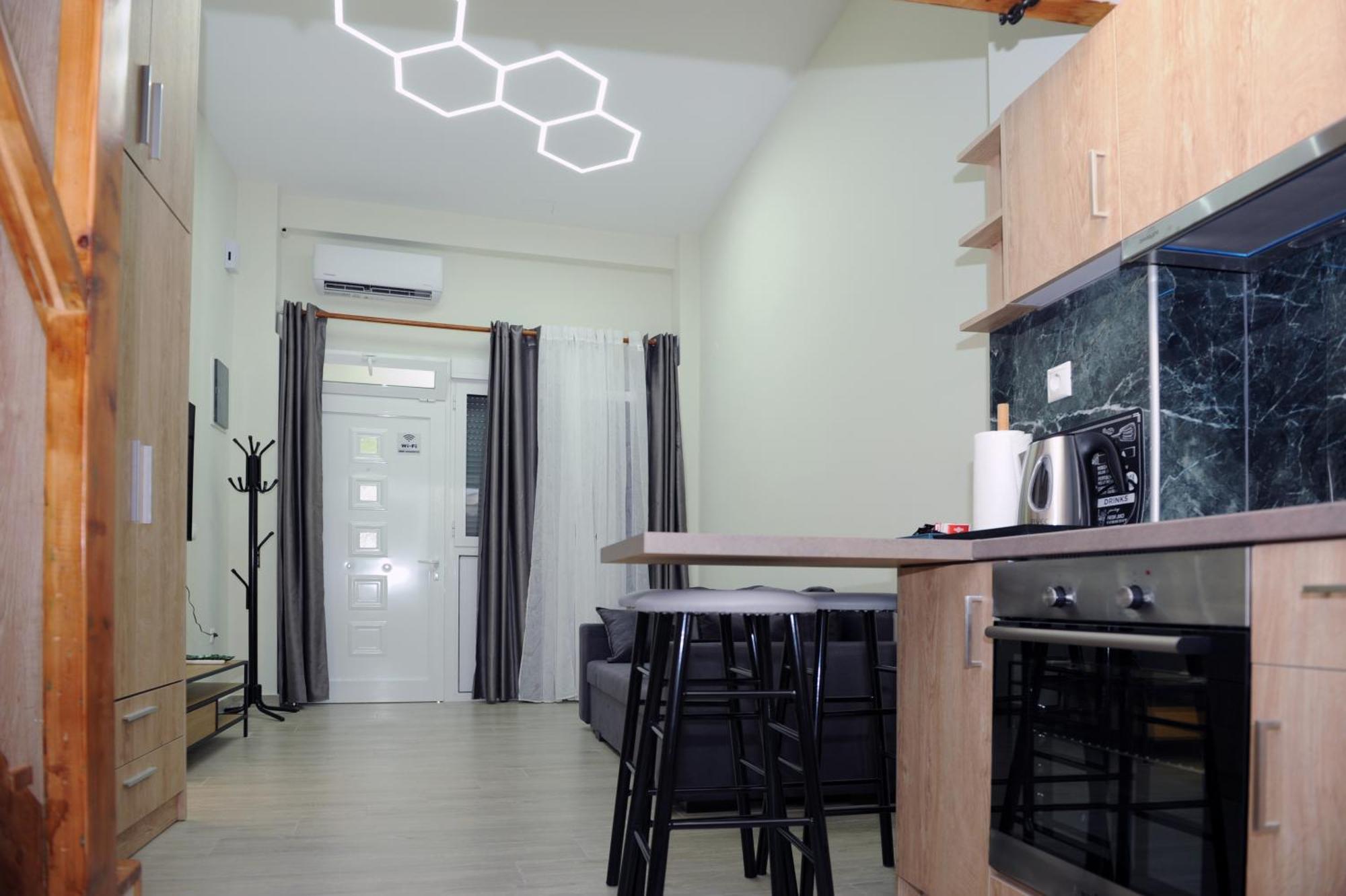 Thymios Loft Apartment เทสซาโลนิกิ ภายนอก รูปภาพ